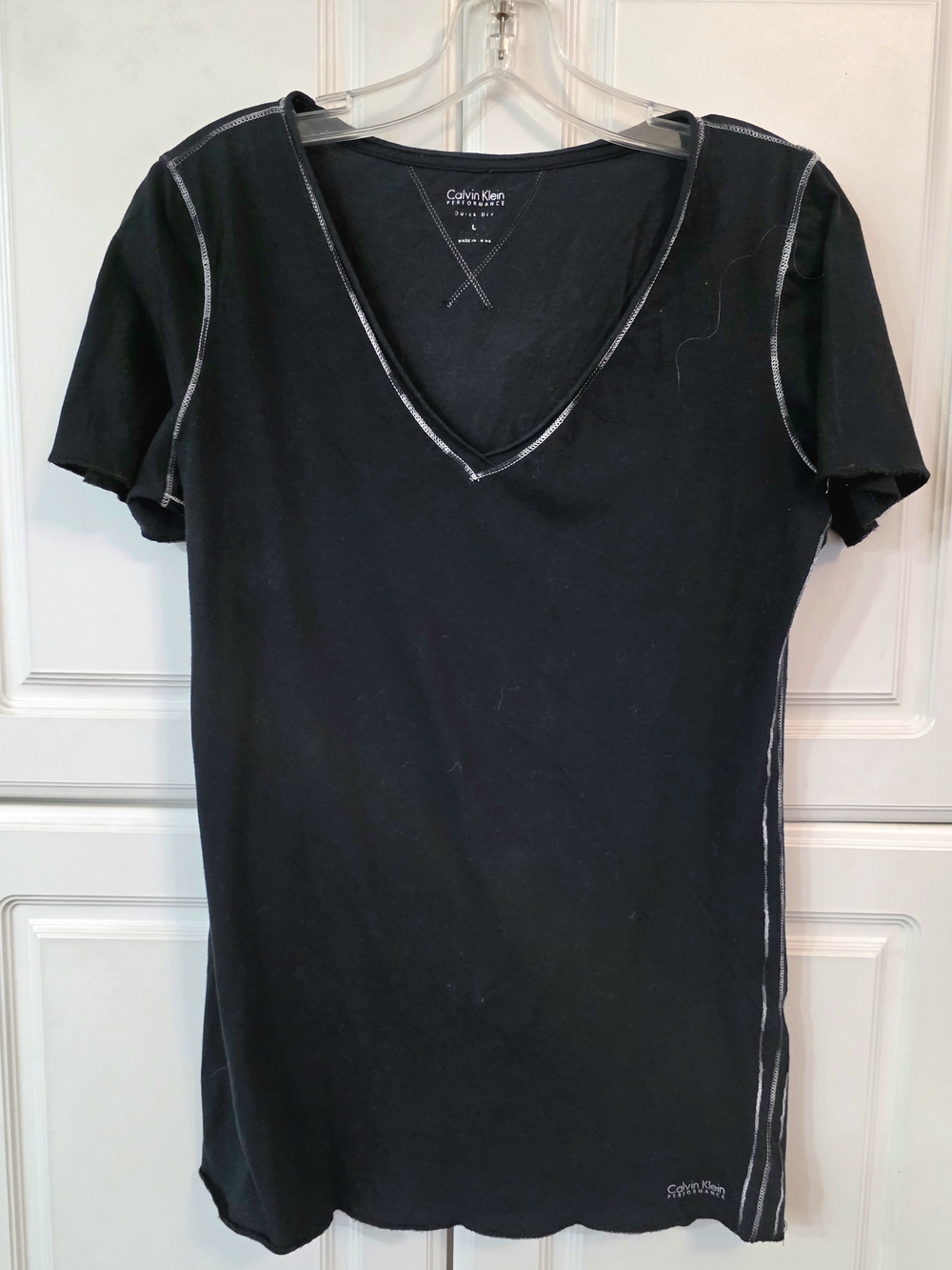 Calvin Klein Performance Black V-Neck Contrast Stitch Tee Large